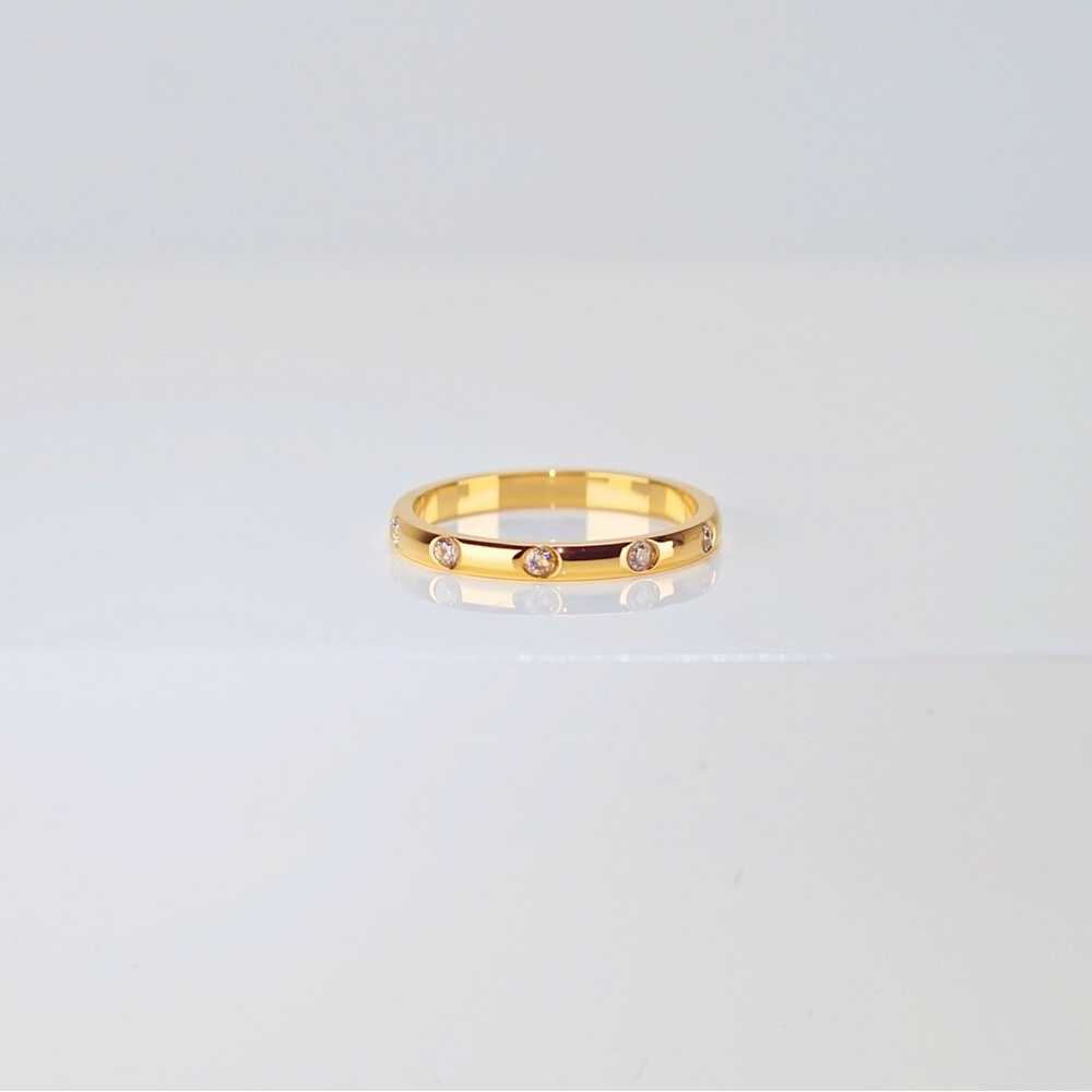 Dotted Diamond Cut Crystals 18K Gold Plated Ring